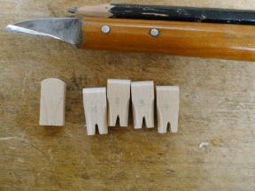 Beidseitig angezeichnet fürs Schnitzen