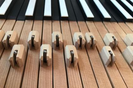 Tastenführungsbäckchen in der frühen charakteristischen Form 