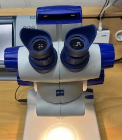 Microscope