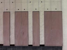 Fertig belegte und wieder angezeichnete Klaviaturplatte