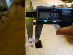 Sägeschnitte für die Aussparung